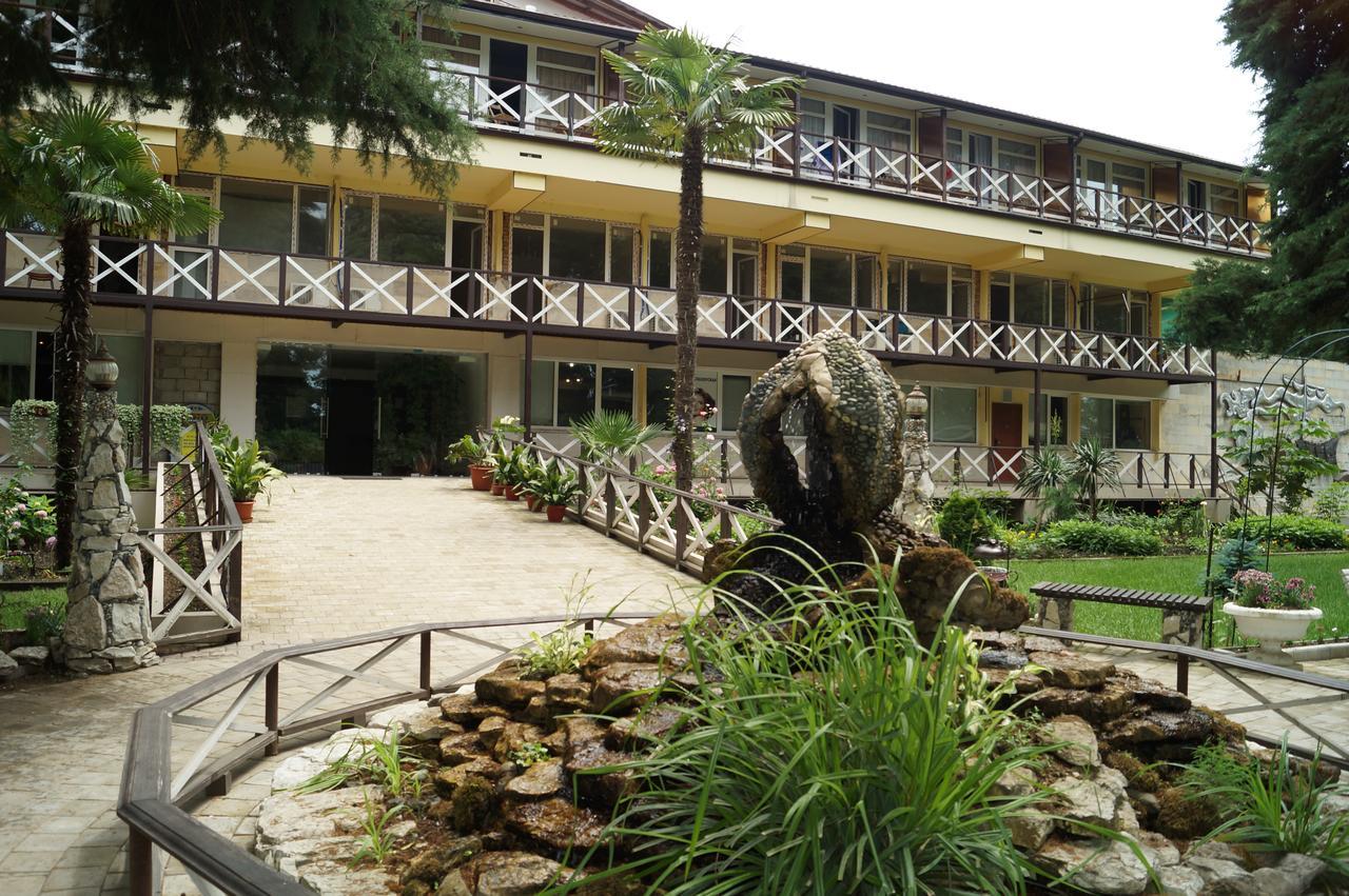Pitsunda Hotel Exterior foto